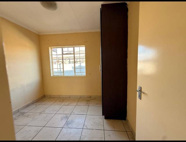 3 BEDROOM HOUSE FOR SALE IN WATERVAL EAST